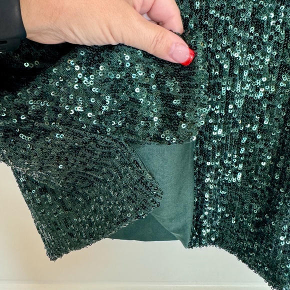 H&M Green Sequined Holiday Party Top - Picture 5 of 7